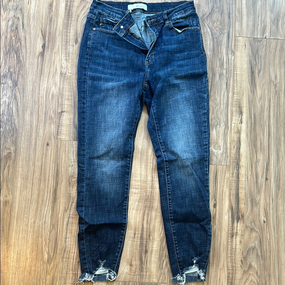 Women's Distressed Blue Jeans